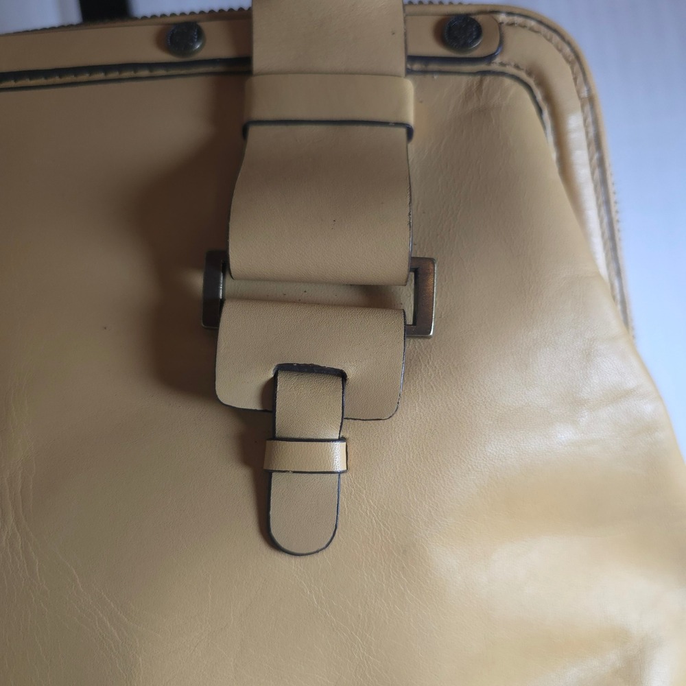 Ellen Tracy Doctor Satchel Camel Leather Structured Top Handle Work Bag Lock Key - Picture 16 of 16